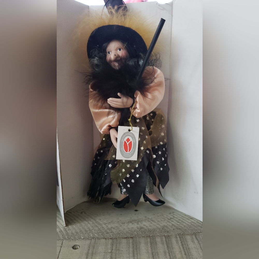 Delton Products [2] Flying Shimmer Kitchen Witches